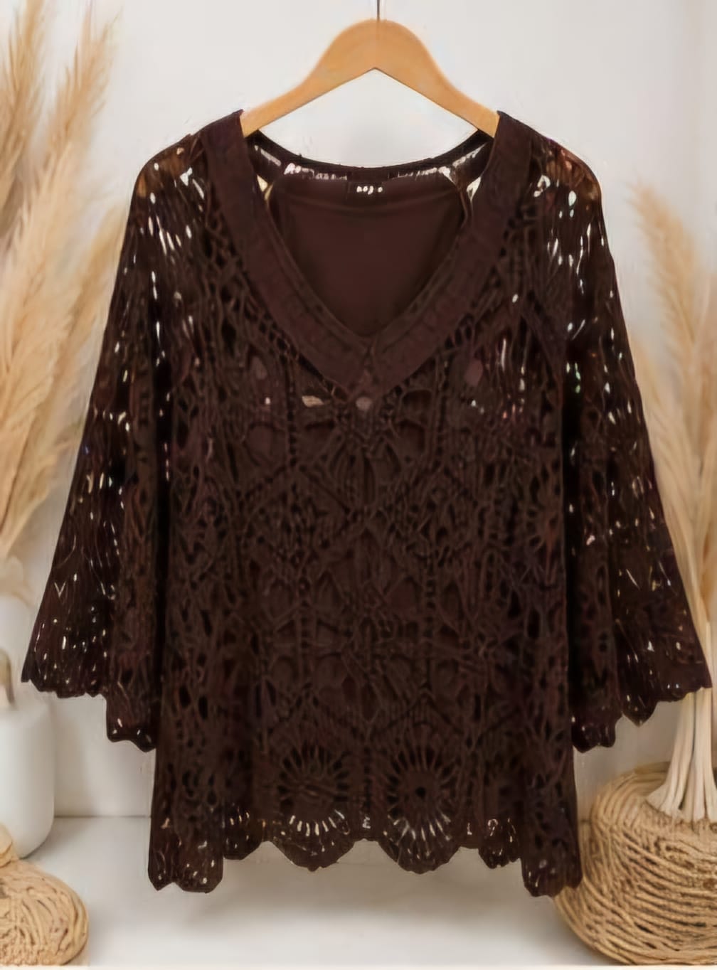 Conjunto calado cuello pico